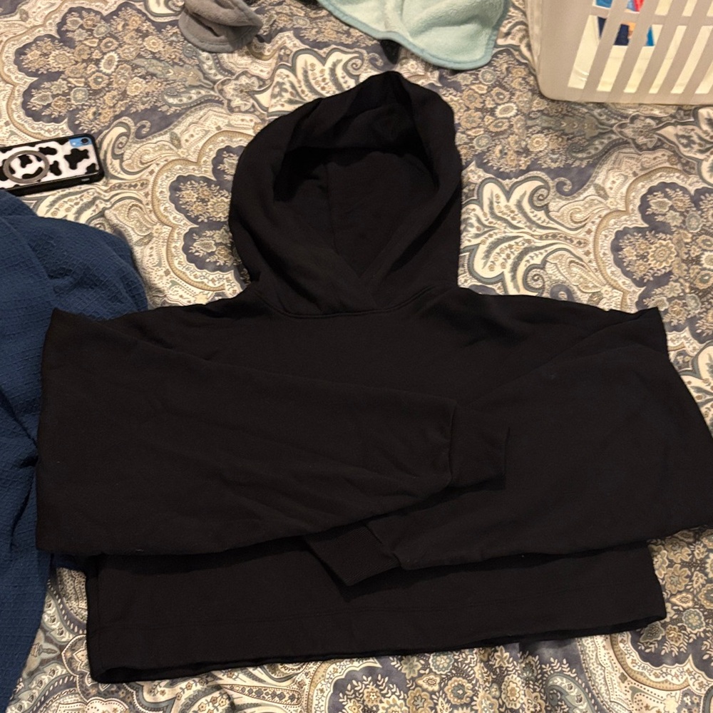 ALO Yoga Black Cropped Hoodie